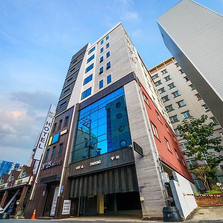 Number 25 Gyeongju City Hall Exterior foto